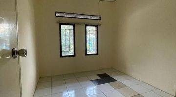 Gambar 1 Rumah 2 Lantai Di Jl. Lavionda 3, Bsd, Tangerang