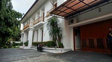 Gambar 4 Rumah Mewah Yang Elegant  Area Simprug  Jakarta Selatan 