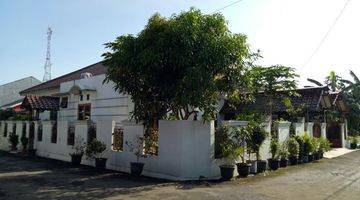 Gambar 2 Rumah Fully Furnished Kolam Renang Di Kota Bogor 