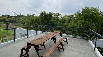 Gambar 2 Rumah Mewah 2,5 Lantai di Scarlet The Spring, Gading Serpong