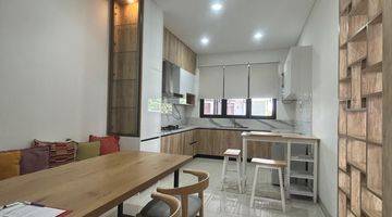 Gambar 5 Rumah 2 Lantai Siap Huni Semi Furnished di Bsd City, Tangerang