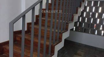 Gambar 3 Rumah Siap Huni 3 Lantai Di Cinere NS0045