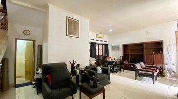 Gambar 3 Rumah Terawat di Cinere Semi Furnished Harga Menarik