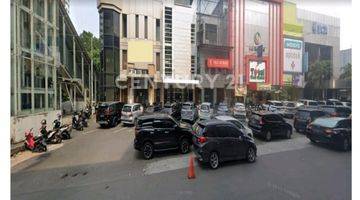 Gambar 5 Jarang Ada Gedung Di Boulevard Raya Kelapa Gading Bawah NJOP