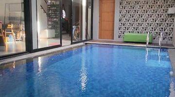 Gambar 1 Rumah Fasilitas Kolam Renang Di Golf Arcamanik Bandung