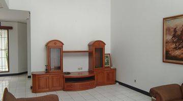 Gambar 3 Disewakan Rumah Setraduta Full Furnish