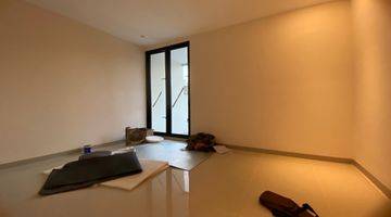 Gambar 4  Rumah Semi Furnished Baru SHM - Sertifikat Hak Milik di Babatan Pantai, Mulyorejo