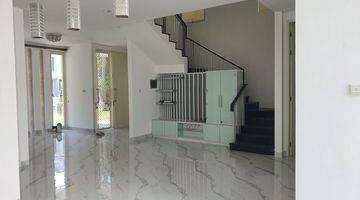 Gambar 2 Dijual  Rumah di Palm Beach, Pakuwon City Bagus Semi Furnished