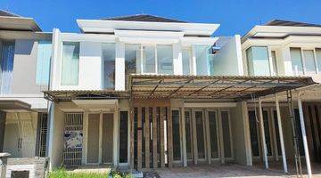 Gambar 1 Dijual  Rumah di Palm Beach, Pakuwon City Bagus Semi Furnished