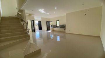 Gambar 5 Dijual  Rumah Baru Shm  Di Sutorejo Hook