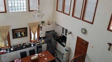 Gambar 4 Dijual Rumah 2 Lantai Terawat Dengan High Ceiling