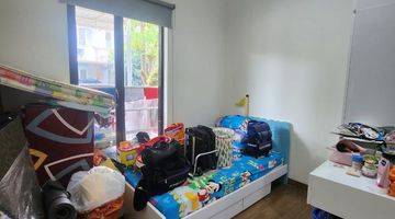 Gambar 5 Rumah hoek di cluster Hylands Greenwich