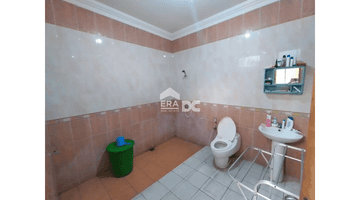 Gambar 4 Rumah 2 Lantai Bagus Furnished Tengah Kota Mewah