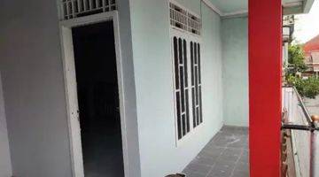 Gambar 4 Rumah 2 Lantai Bagus SHM di Pejuang, Bekasi