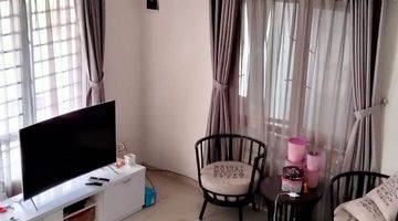 Gambar 1 Di Jual Rumah Cantik 2 Lantai Dengan Furnished Area Padasuka View Kota Bandung. Dalam Komplek