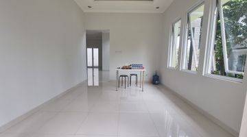 Gambar 2 Dijual Rumah Brand New 2 Lantai Bagus De Latinos Cluster De Rio. Ylefb