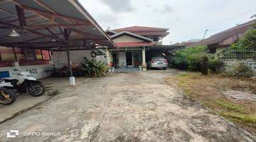 Gambar 5 Rumah 2 Lantai, Jalan Srikaya,pusat Kota Semi Furnished