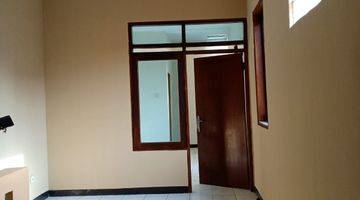 Gambar 4 Jual Cepat Rumah di Taman Holis