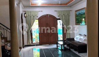 Gambar 5 Dijual Rumah Duren Sawit Pondok Kopi Lokasi Hook dan Depan Taman