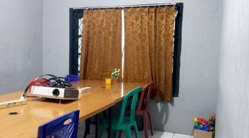 Gambar 4 Dijual Rumah 2 Lantai Shm Sudah Renovasi Siap Huni