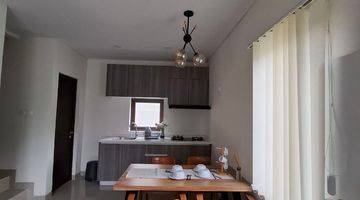 Gambar 2 Rumah 2 Lantai Bagus Semi Furnished SHM di Sawangan Depok