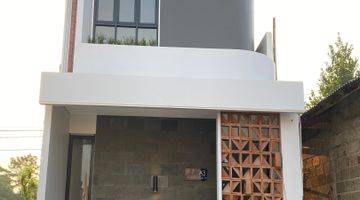 Gambar 2  Rumah modern 2 lantai 700 jutaan di cimanggis depok