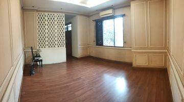 Gambar 3 Rumah Bagus Dan Mewah Semi Furnished di Pusat Kota Bandung Taman Sakura