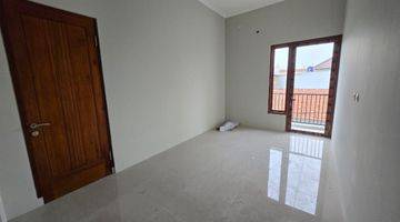 Gambar 4 Dijual 2 Unit Gandeng  Rumah Brand New Di Bsd 2 Lantai Shm Utara