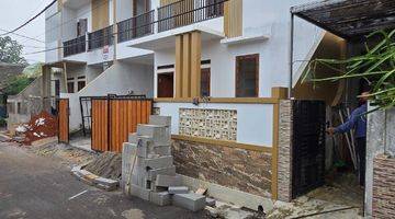 Gambar 1 Dijual 2 Unit Gandeng  Rumah Brand New Di Bsd 2 Lantai Shm Utara