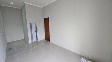 Gambar 2 Dijual 2 Unit Gandeng  Rumah Brand New Di Bsd 2 Lantai Shm Utara