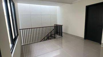 Gambar 4 DIJUAL RUMAH DI CLUSTER CARSON SUMMARECON GADING SERPONG