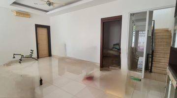 Gambar 1 DIJUAL RUMAH FULL FURNISHED CLUSTER VERSAILES BSD