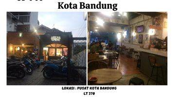 Gambar 2 Rumah Tengah Kota Bandung