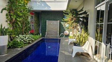 Gambar 5 Rumah di Kebayoran Baru, mewah, modern dan artistik, full furnished.