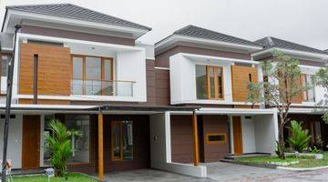 Gambar 1 Rumah Mewah, 5 Menit Sleman City Hall, Automated Gate System