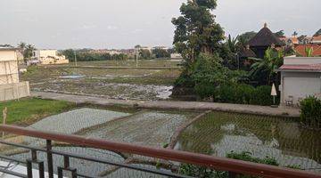 Gambar 1 VILLA DEKAT PANTAI SESEH VIEW SAWAH DAN SUNSET 