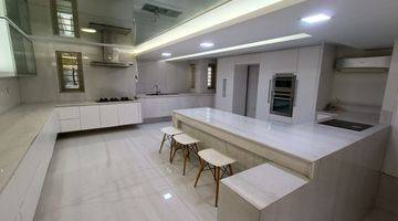 Gambar 4 RUMAH MODERN MINIMALIS ELEGAN