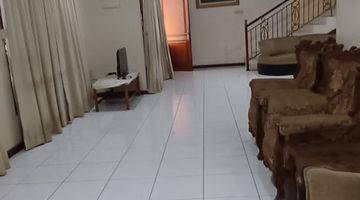 Gambar 2 Rumah Minimalis 2 Lantai Hook SHM di Bintaro, Jakarta Selatan