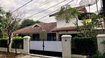 Gambar 4 Dijual Rumah Kemang Swimming Pool Harga Murah  Shm  Komplek 