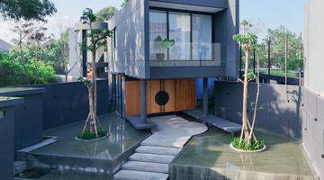 Gambar 1 Villa Brand New Luxury 5BR di Pererenan, Bali.