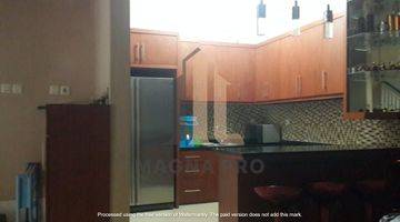 Gambar 2 Dijual murah  Rumah Townhouse PIK 3 Lantai SHM Barat 