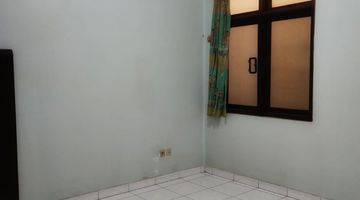 Gambar 2 Rumah di Muara Karang Blok 4 3 Lantai 8x15 m2 SHM