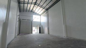 Gambar 4 Gudang Bizpark 
Daan Mogot
Uk 9x24 m². Harga 200jt/th Nego. Barang LANGKA