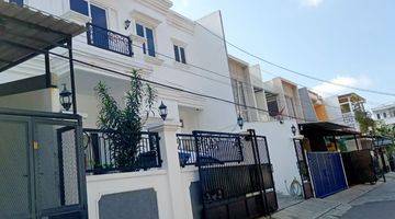 Gambar 5 Dijual Rumah 2 Lantai Semi Furnish SHM Di Taman Ratu Jakarta Barat