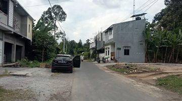 Gambar 2 Dekat Kampus Sanata Dharma Tanah Jogja SHM Pekarangan