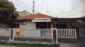 Gambar 1 Rumah di jual kedoya shm, letak strategis dan bebas banjir