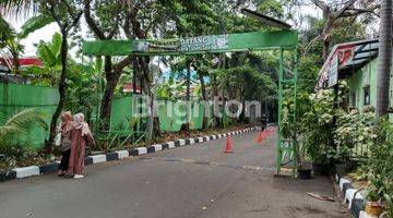 Gambar 2 RUMAH KEBON  JERUK DI BELAKANG POM BENSIN KODAM JAYA KEBON JERUK JAKARTA BARAT