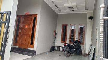 Gambar 2 Rumah 3 Lantai Full Furnish Grand Sutra Kuta Bumi Tangerang Banten