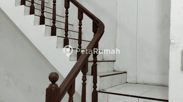 Gambar 3 Ruko Jalan Pukat Vii