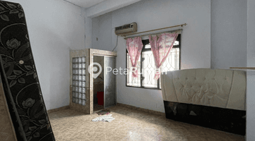 Gambar 1 Townhouse Komplek Sepakat Lestari